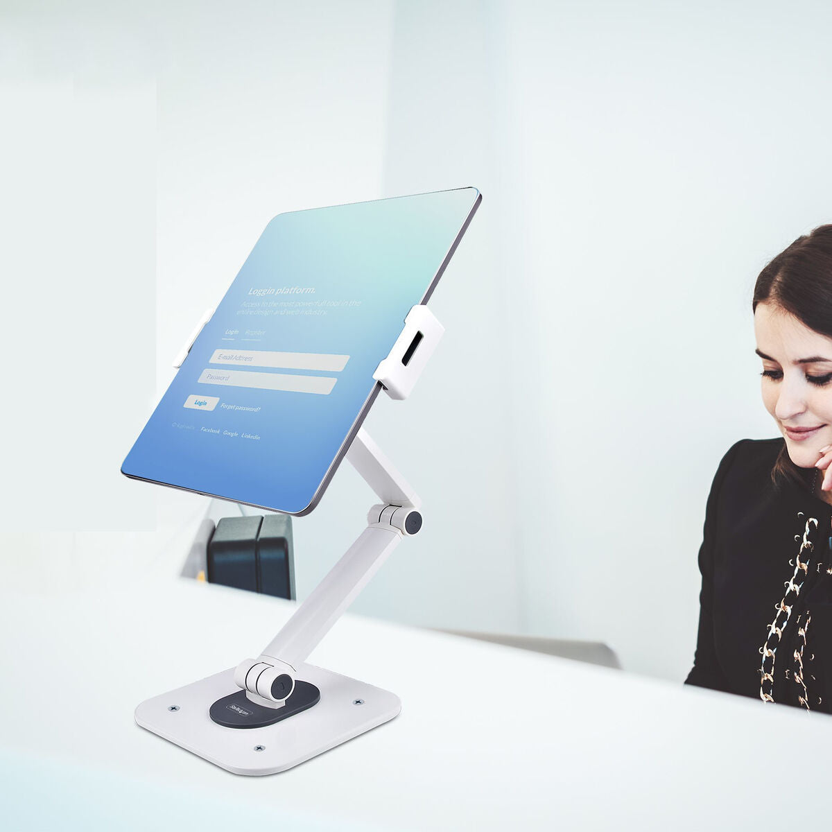 Tablet Mount Startech ADJ-TABLET-STAND-W White-6